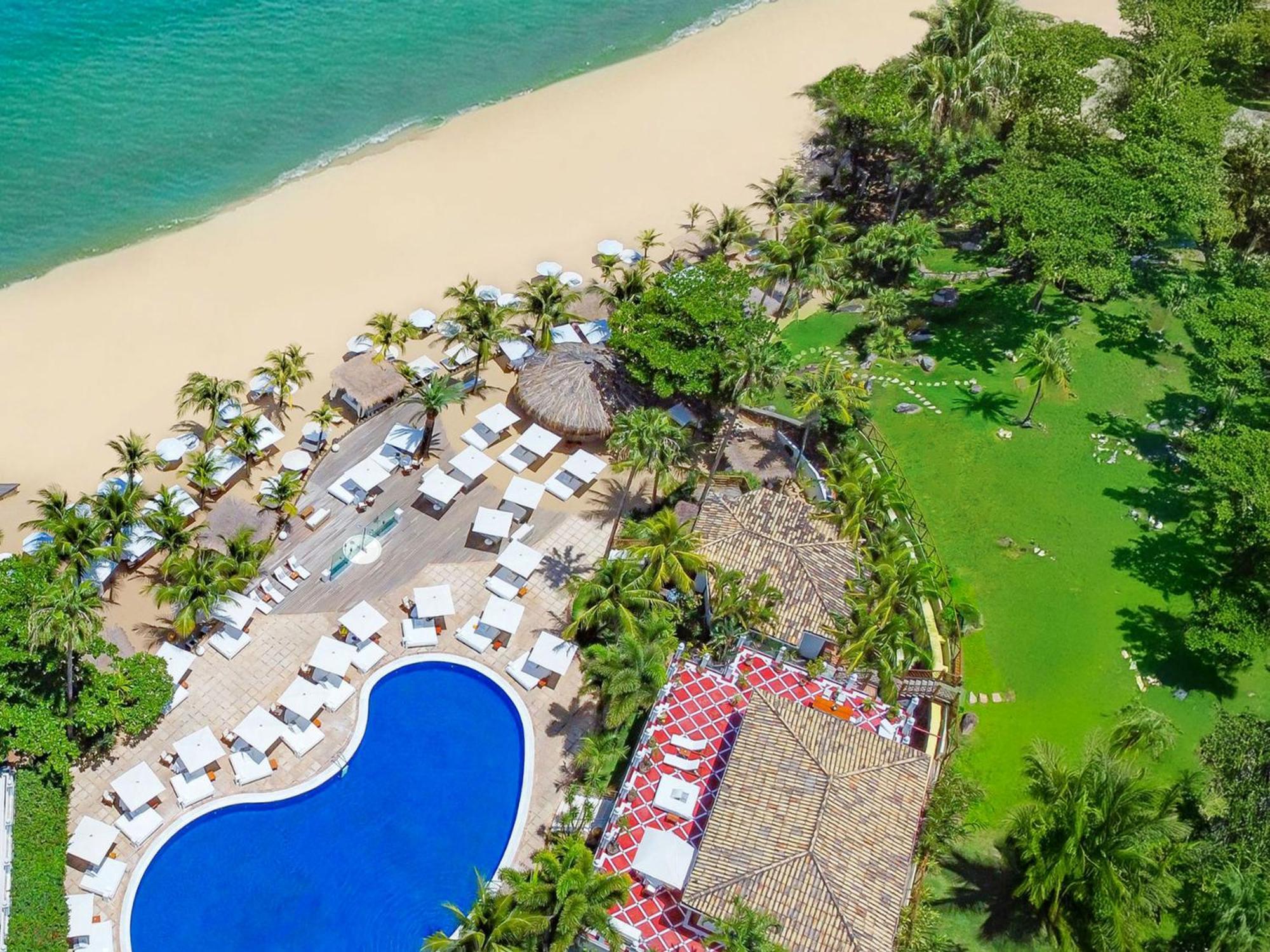 Dpny海滩水疗酒店 伊利亚贝拉 外观 照片 Aerial view of the resort