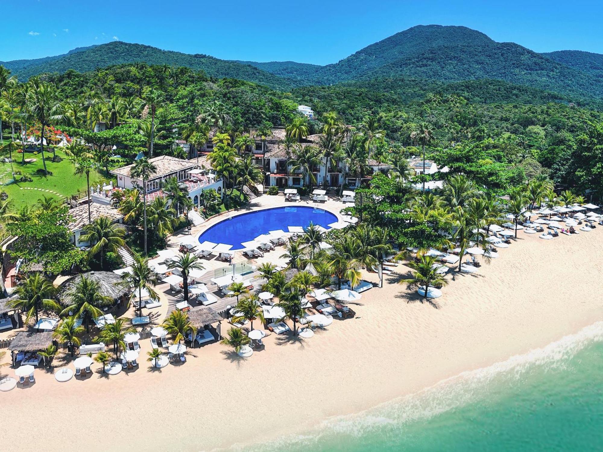 Dpny海滩水疗酒店 伊利亚贝拉 外观 照片 Aerial view of the resort